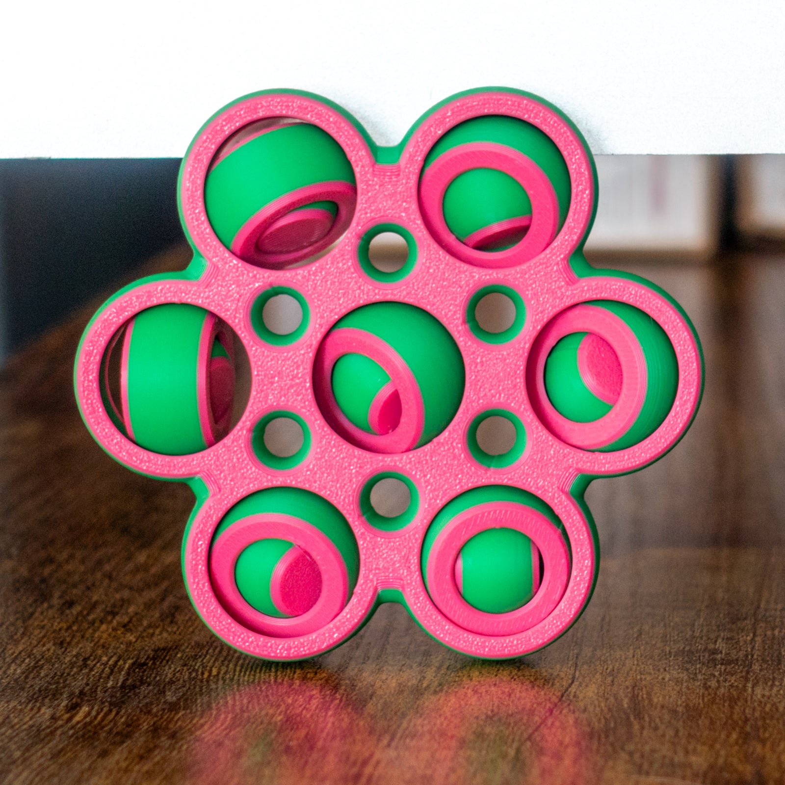 Hexa gyro fidget spin in a dynamic colorway with articulated design and tactile details.
